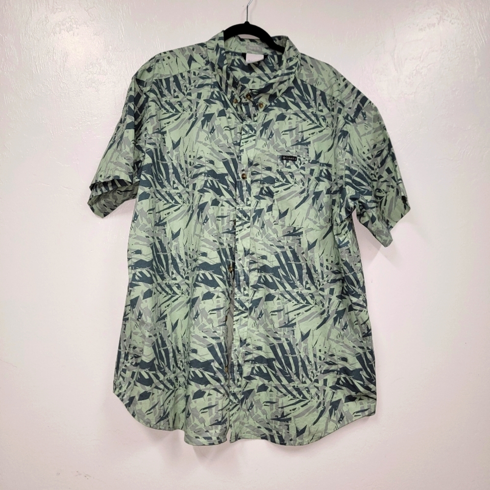#234 Columbia sportswear men's casual button-up size XXL